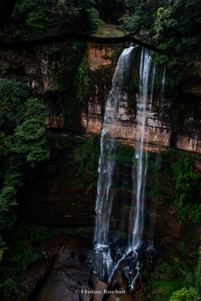 Swallow rock - 燕子岩景区 - chishui