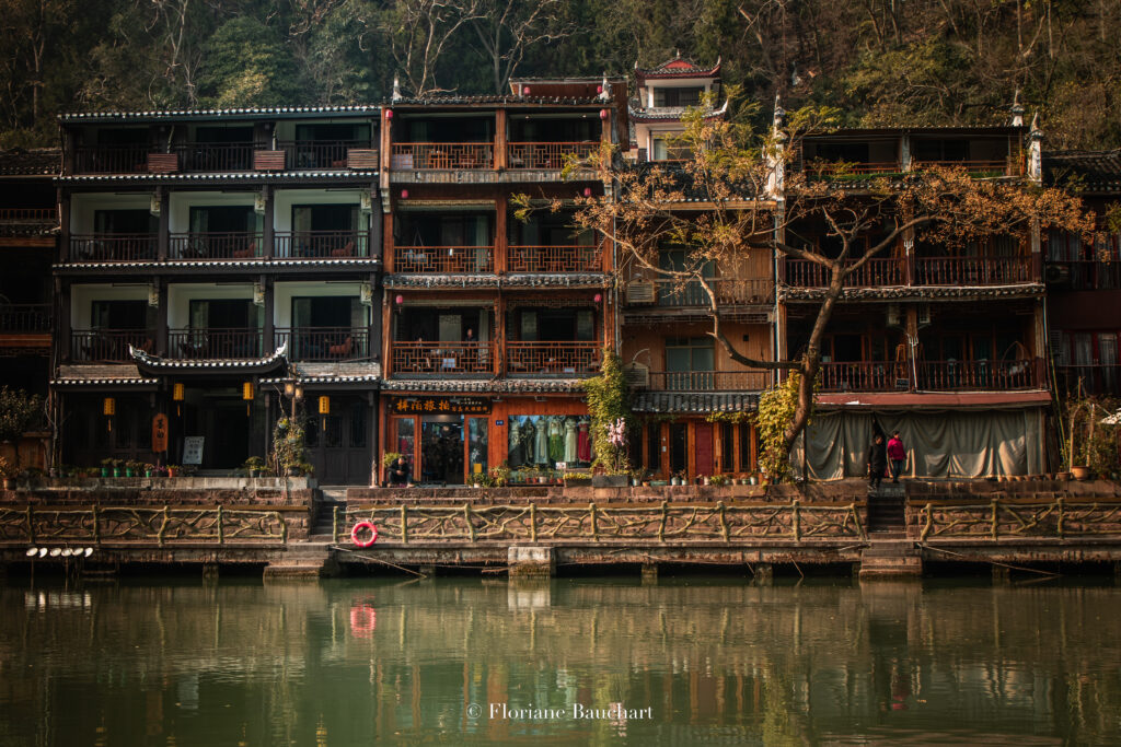 Fenghuang Ancient Town (凤凰古城)