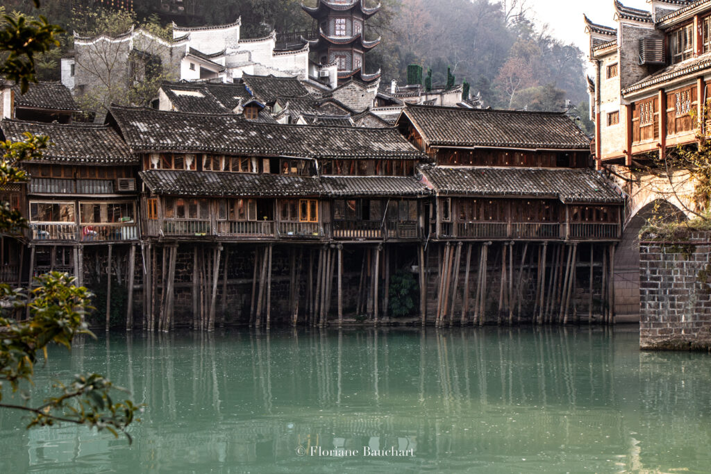 maisons sur pilotis (吊脚楼)